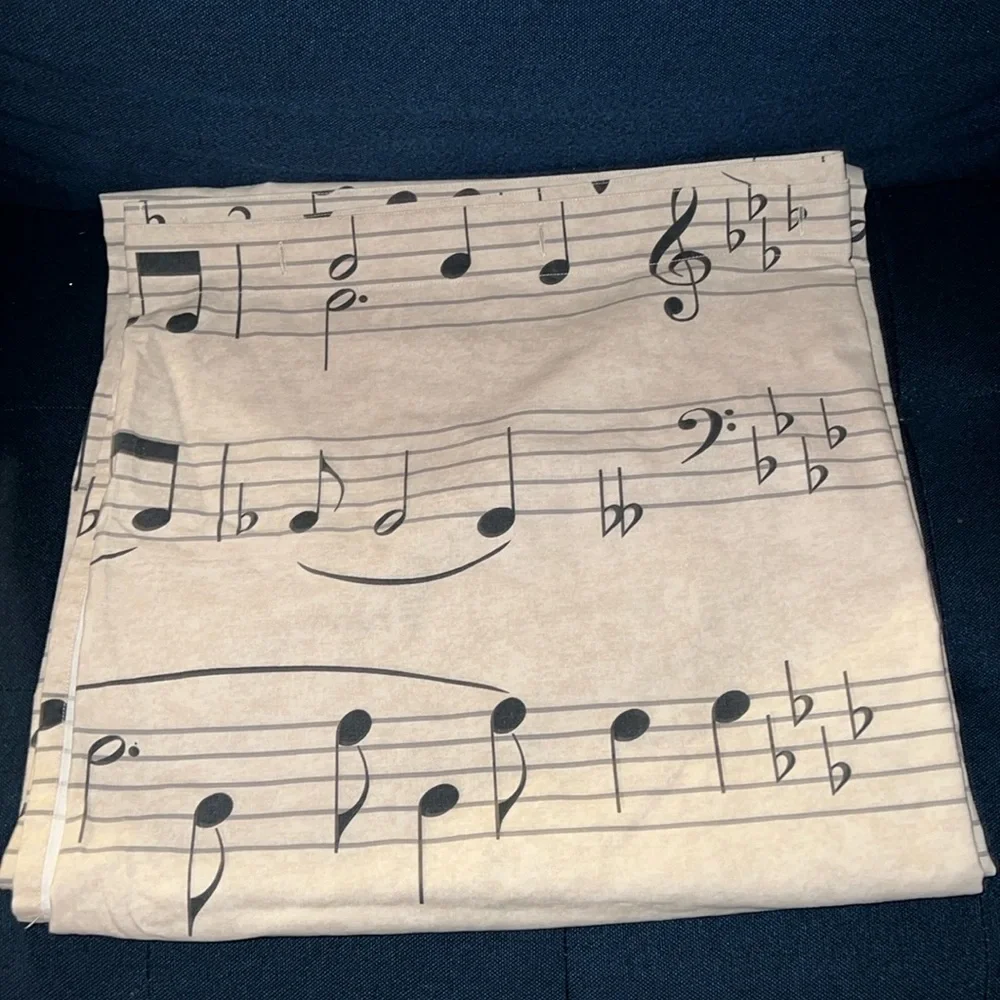 🎵 Music Notes Shower Curtain